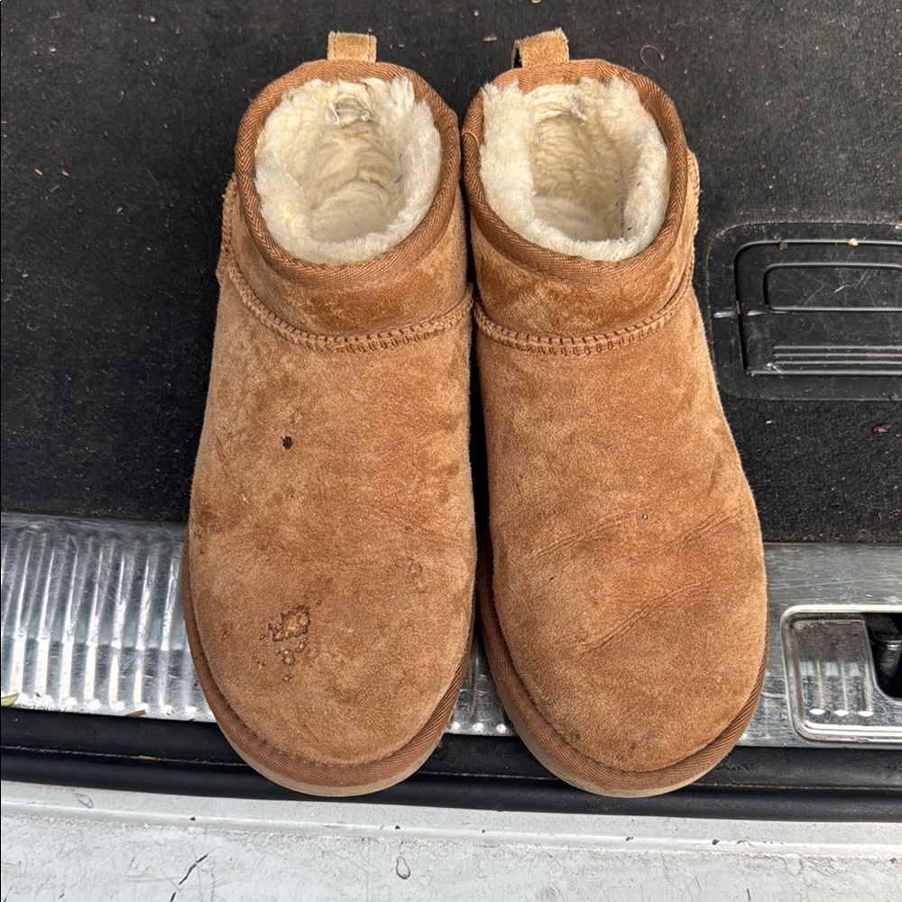 Ankle Uggs Size 8.5